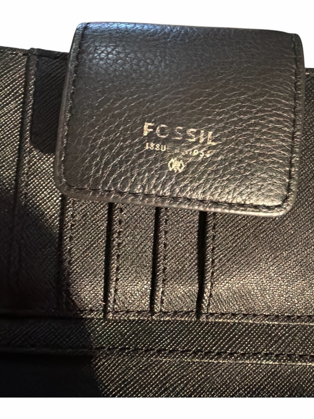 Fossil Black Leather Continental Wallet with Multicolor Teardrop Motif - Picture 4 of 5
